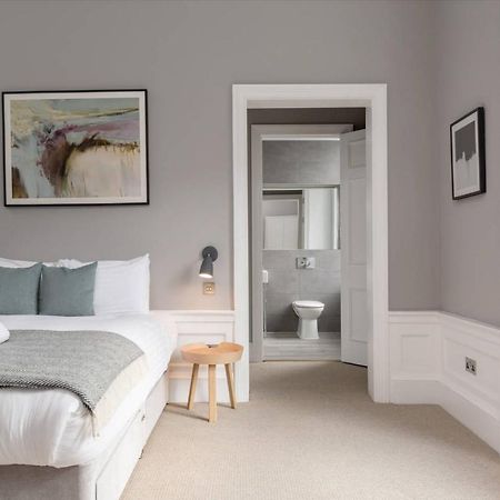 Joivy Spacious And Bright 1Bed Apt, Short Walk From Princes Street เอดินบะระ ภายนอก รูปภาพ