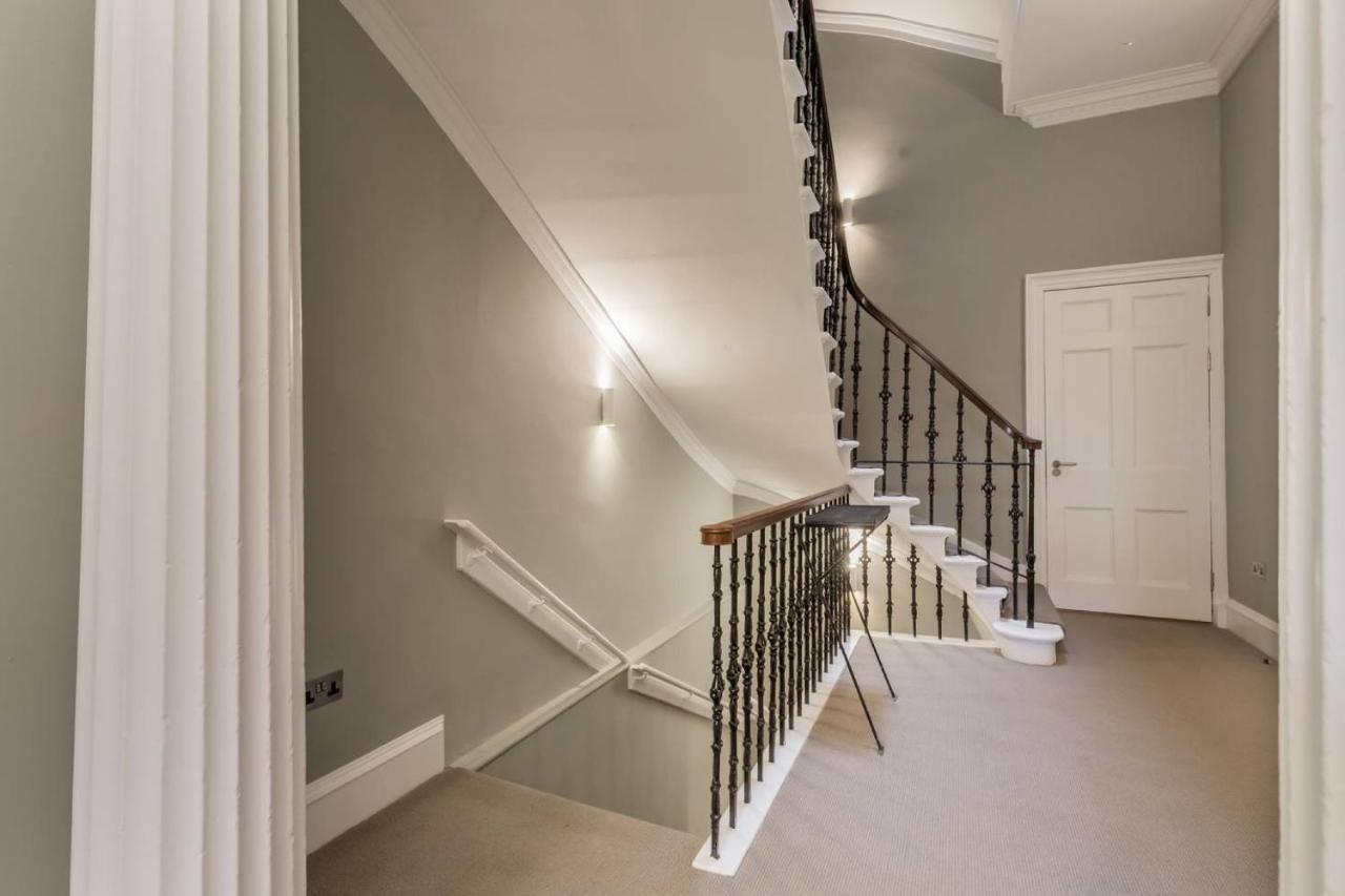 Joivy Spacious And Bright 1Bed Apt, Short Walk From Princes Street เอดินบะระ ภายนอก รูปภาพ