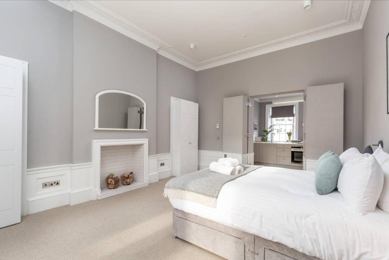 Joivy Spacious And Bright 1Bed Apt, Short Walk From Princes Street เอดินบะระ ภายนอก รูปภาพ