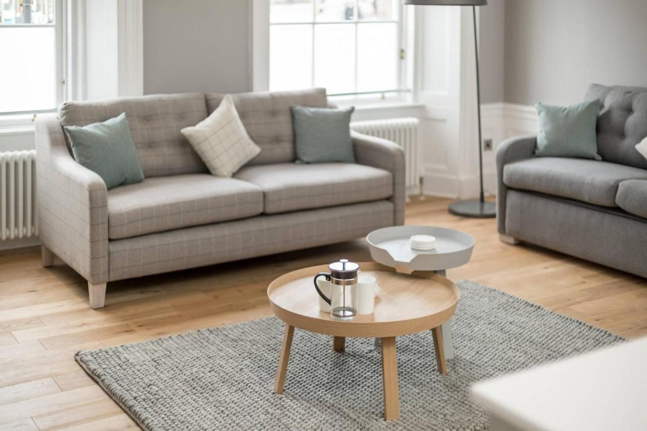 Joivy Spacious And Bright 1Bed Apt, Short Walk From Princes Street เอดินบะระ ภายนอก รูปภาพ