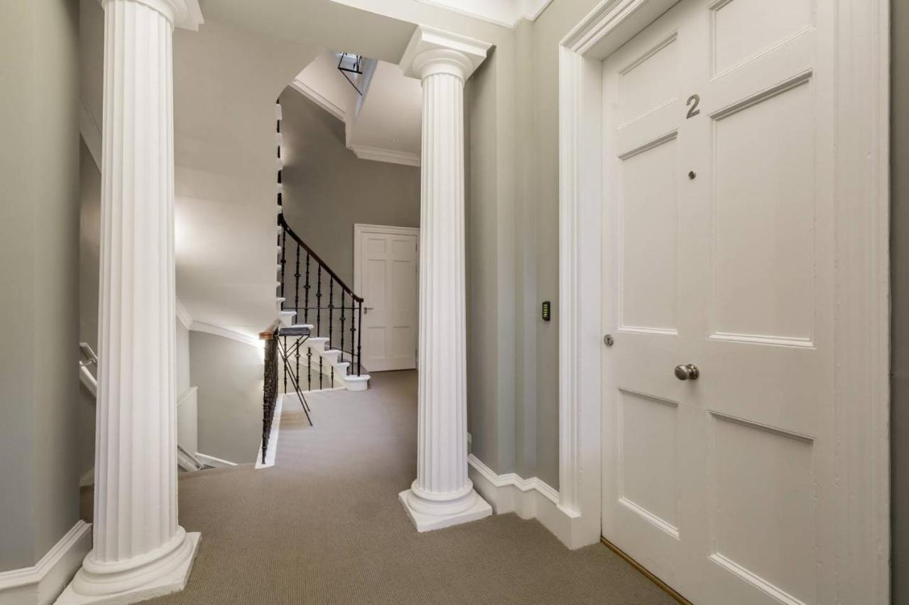 Joivy Spacious And Bright 1Bed Apt, Short Walk From Princes Street เอดินบะระ ภายนอก รูปภาพ